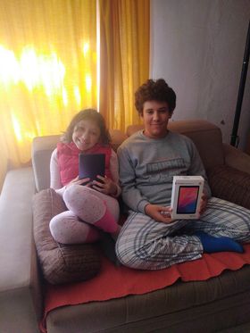 Donacija tableta i školskog pribora za našu decu | Vladimir i Cyclo Projekt 9
