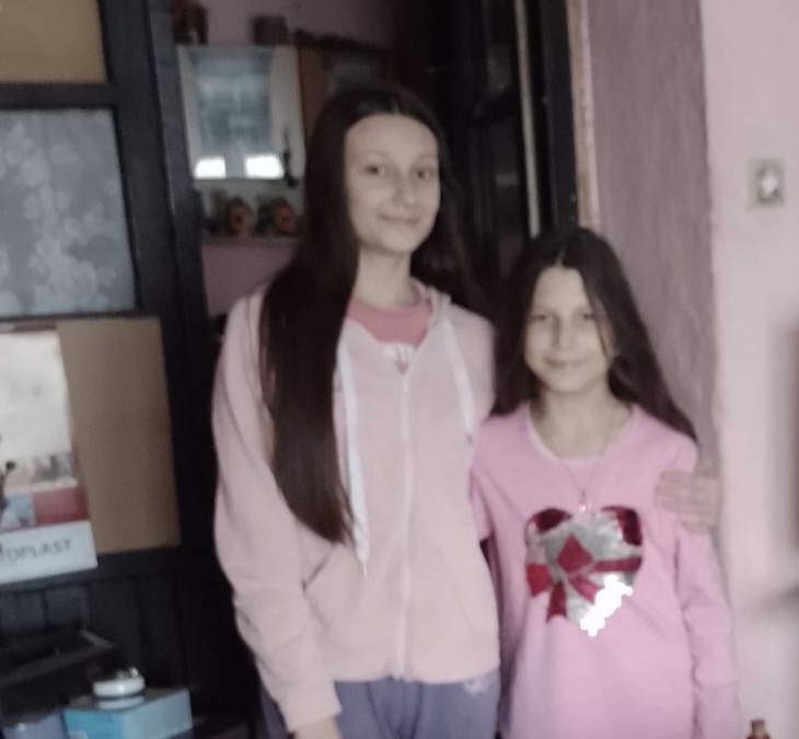 Devojčicama iz porodice Ignjatović potrebni su laptop i telefon za školu