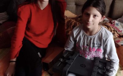 Donacija laptopa za sestre Ignjatović