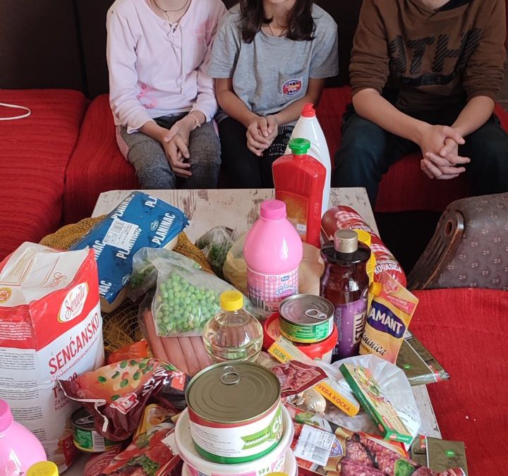 Donacija hrane Stepanu i njegovoj porodici