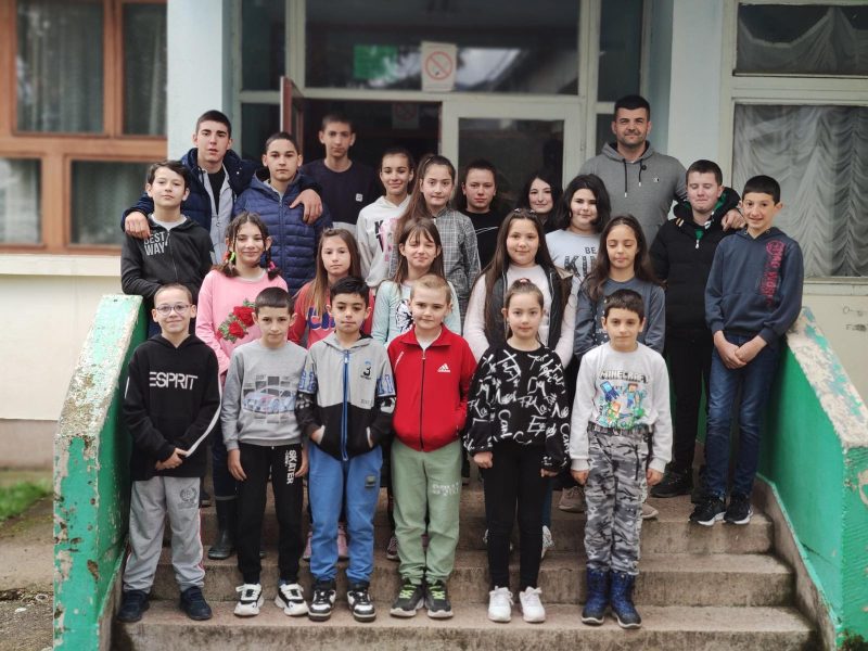 Osnovnoj školi ,,Drinka Pavlović“ potrebne su lopte i sportski rekviziti