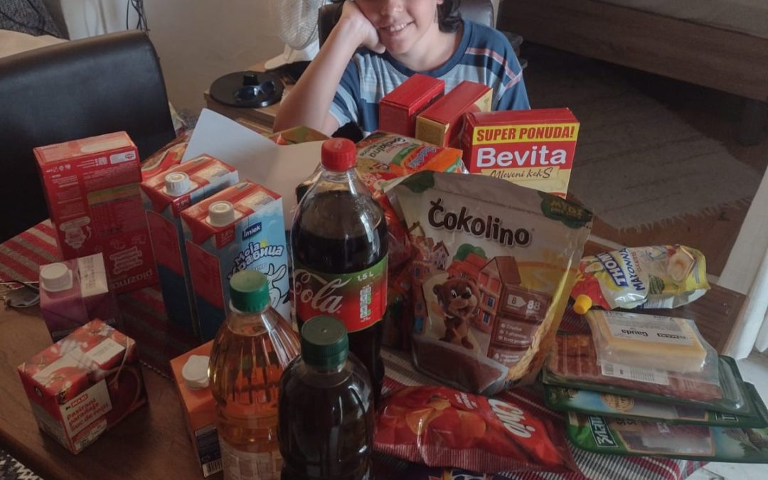 Kupovina namirnica Eni i Dušanu