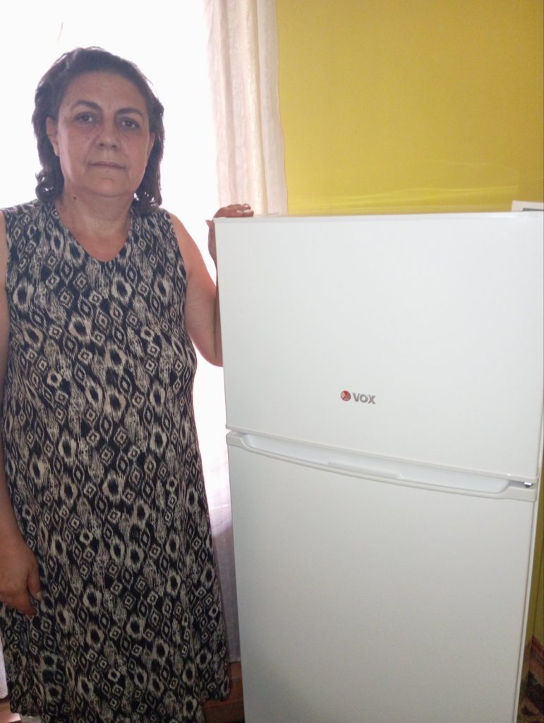 Kupovina frižidera porodici Dimovski 1 Kupovina frižidera porodici Dimovski 1