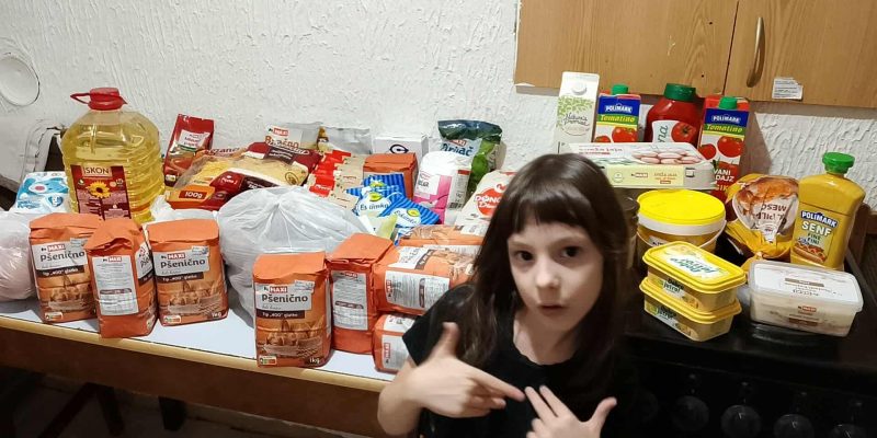 Uspešne Akcije 2 Kupovina namirnica porodici Dunđerski