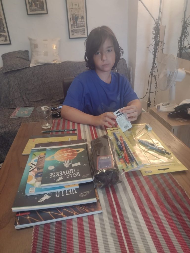 Kupovina školskog pribora ugroženoj deci 2025. 6