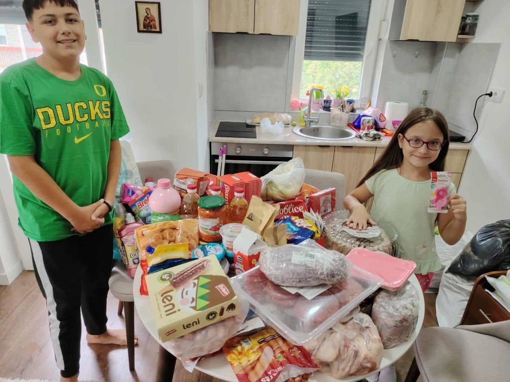 Kupovina namirnica porodici Ivković /INFOSTUD (INSPIRA GRUPA)/ 1