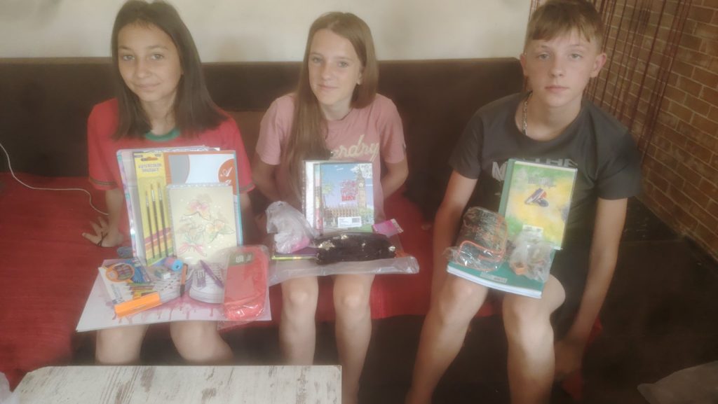 Kupovina školskog pribora ugroženoj deci 2025. 11