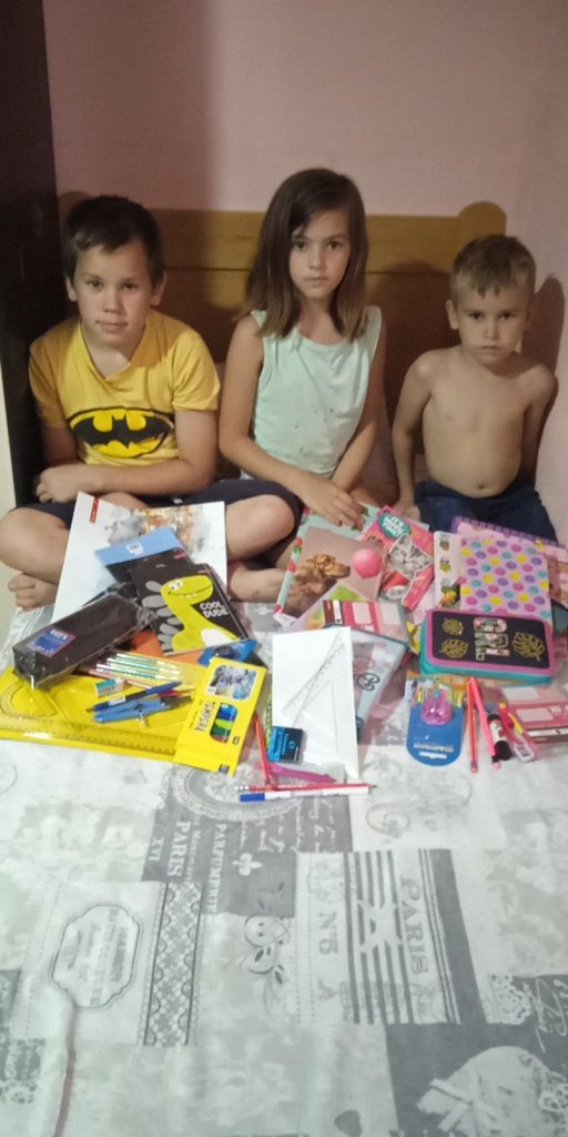 Kupovina školskog pribora ugroženoj deci 2025. 15
