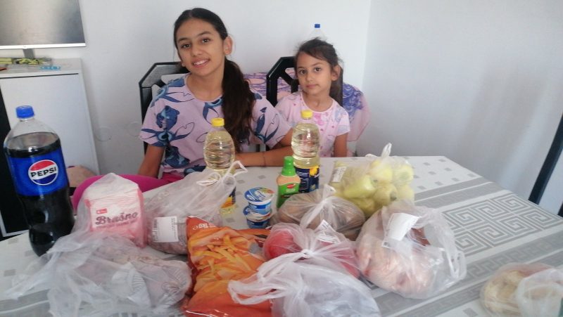 Kupovina namirnica porodici Radulović