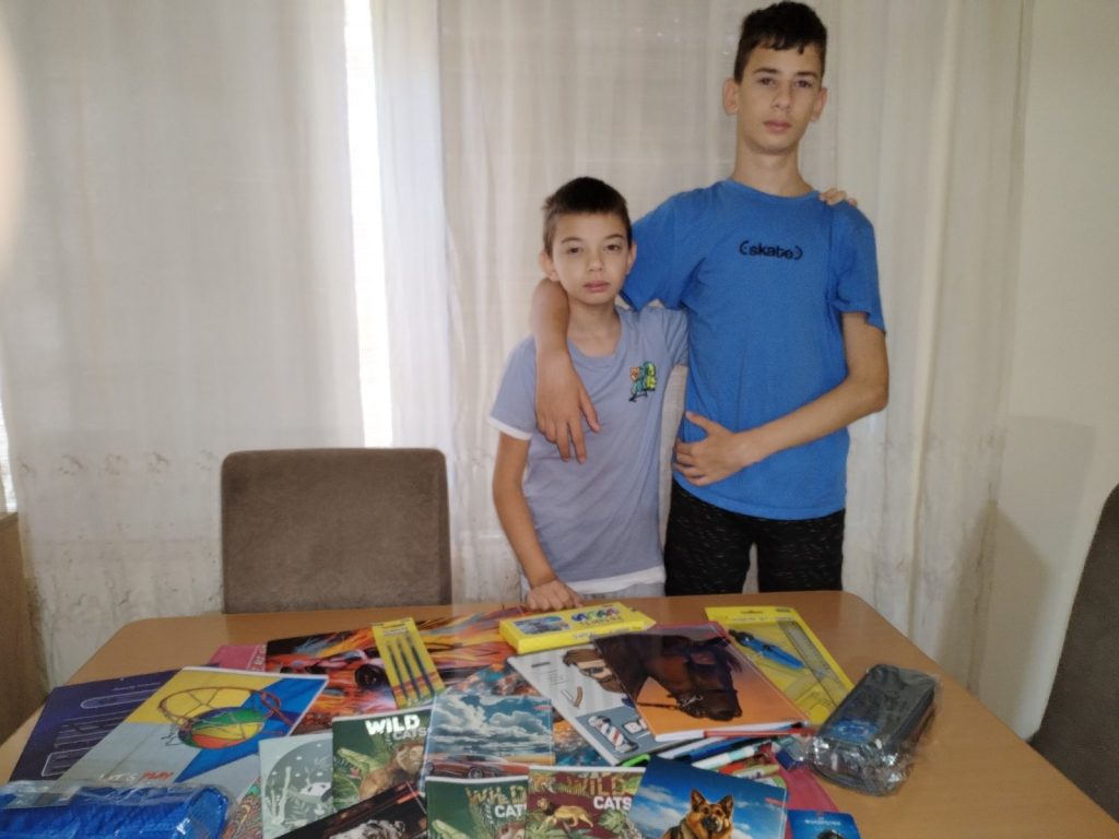 Kupovina školskog pribora ugroženoj deci 2025. 26