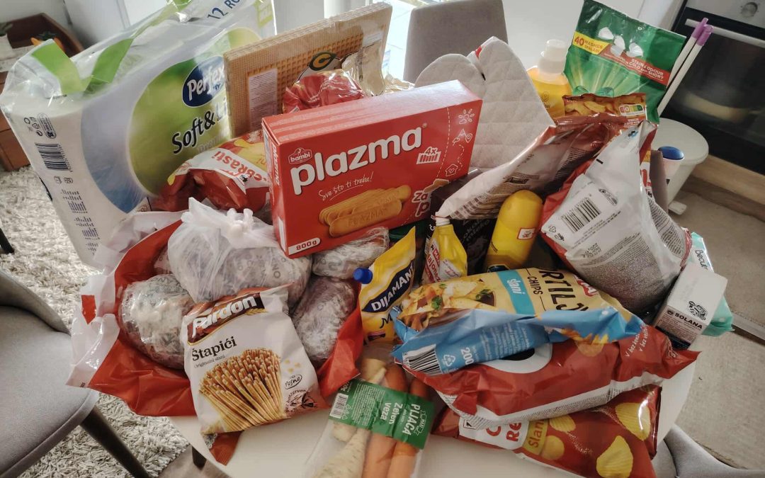 Kupovina namirnica porodici Ivković