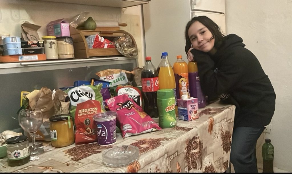 Kupovina namirnica za skromnu proslavu Dušanovog rođendana 42