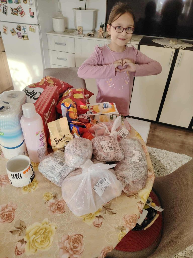 Kupovina namirnica porodici Ivković 1