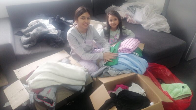 Radulović – donacija garderobe Uspešna akcija Radulović - donacija garderobe - Pomoć Srpskoj deci